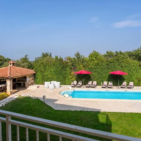 Nyaraló Duga Poreč